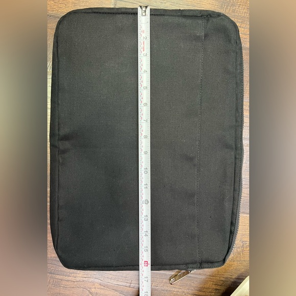 VS PINK Bling Campus Laptop Sleeve - Picture 8 of 8